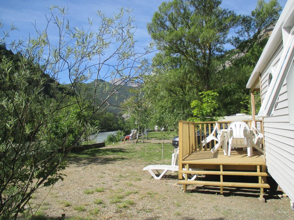 Les Acacias Hotel Vercheny Kültér fotó