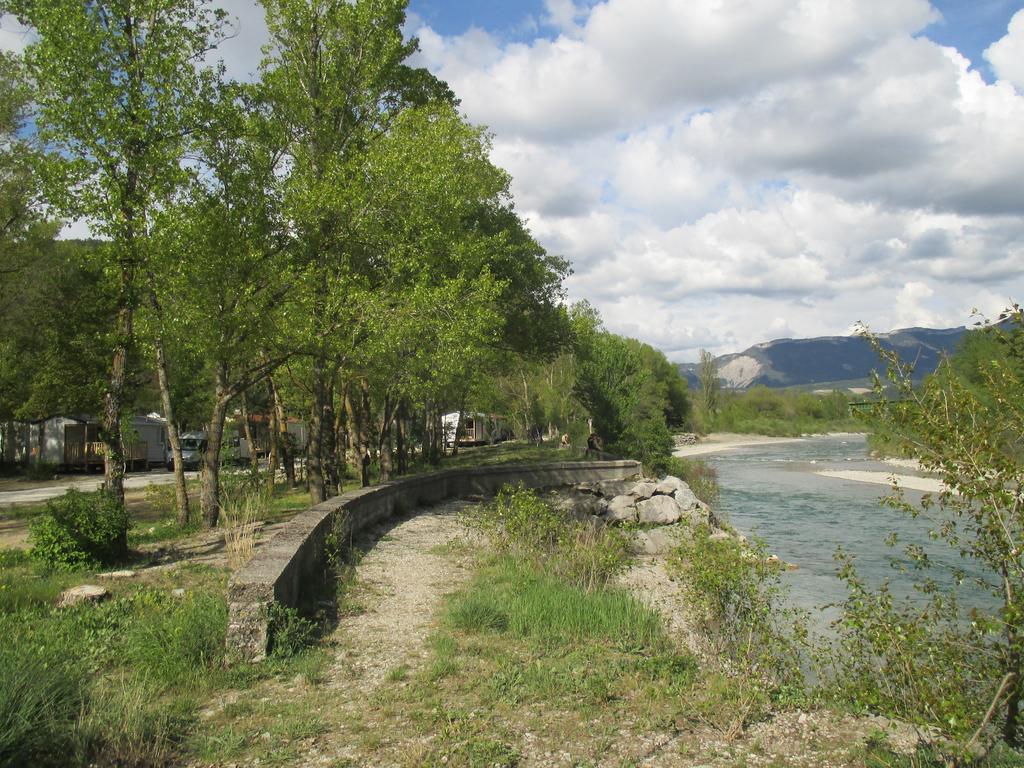 Les Acacias Hotel Vercheny Kültér fotó