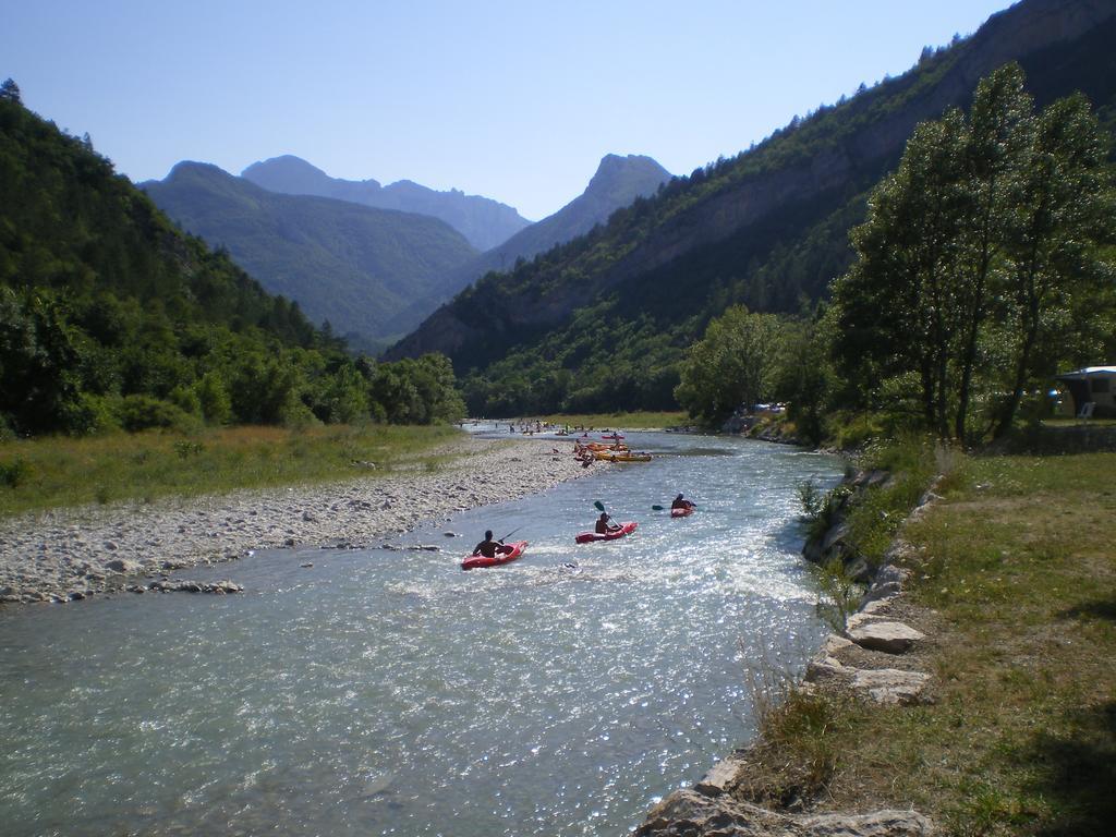 Les Acacias Hotel Vercheny Kültér fotó