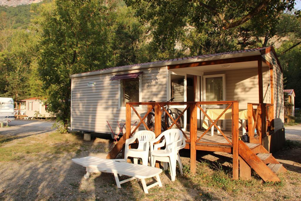 Les Acacias Hotel Vercheny Kültér fotó