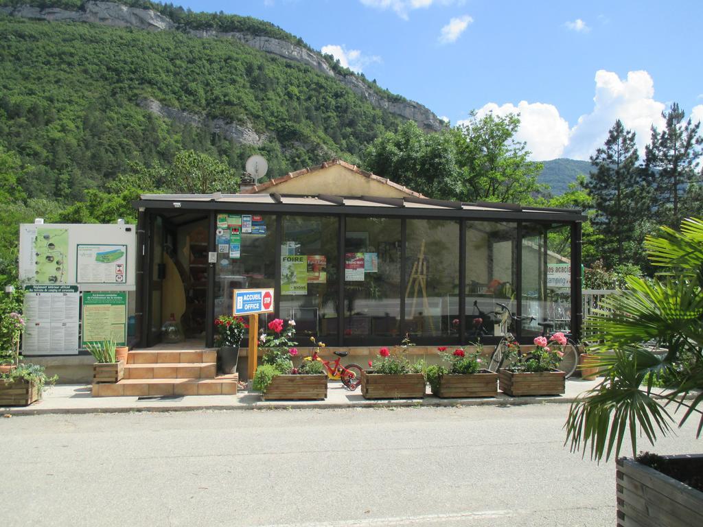 Les Acacias Hotel Vercheny Kültér fotó