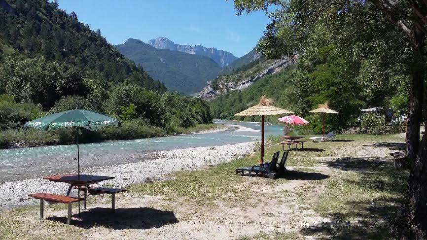 Les Acacias Hotel Vercheny Kültér fotó