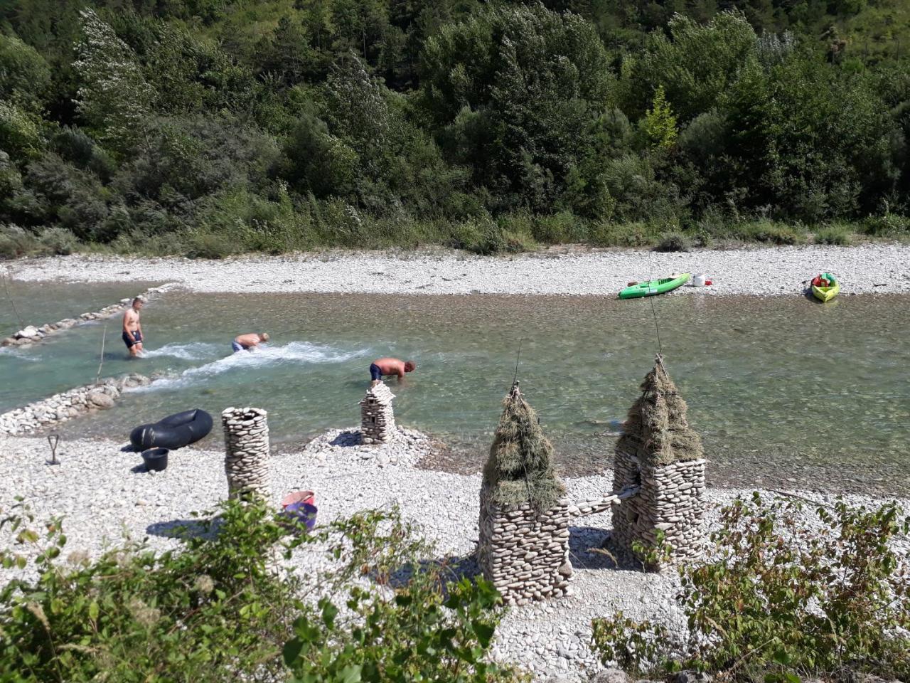 Les Acacias Hotel Vercheny Kültér fotó