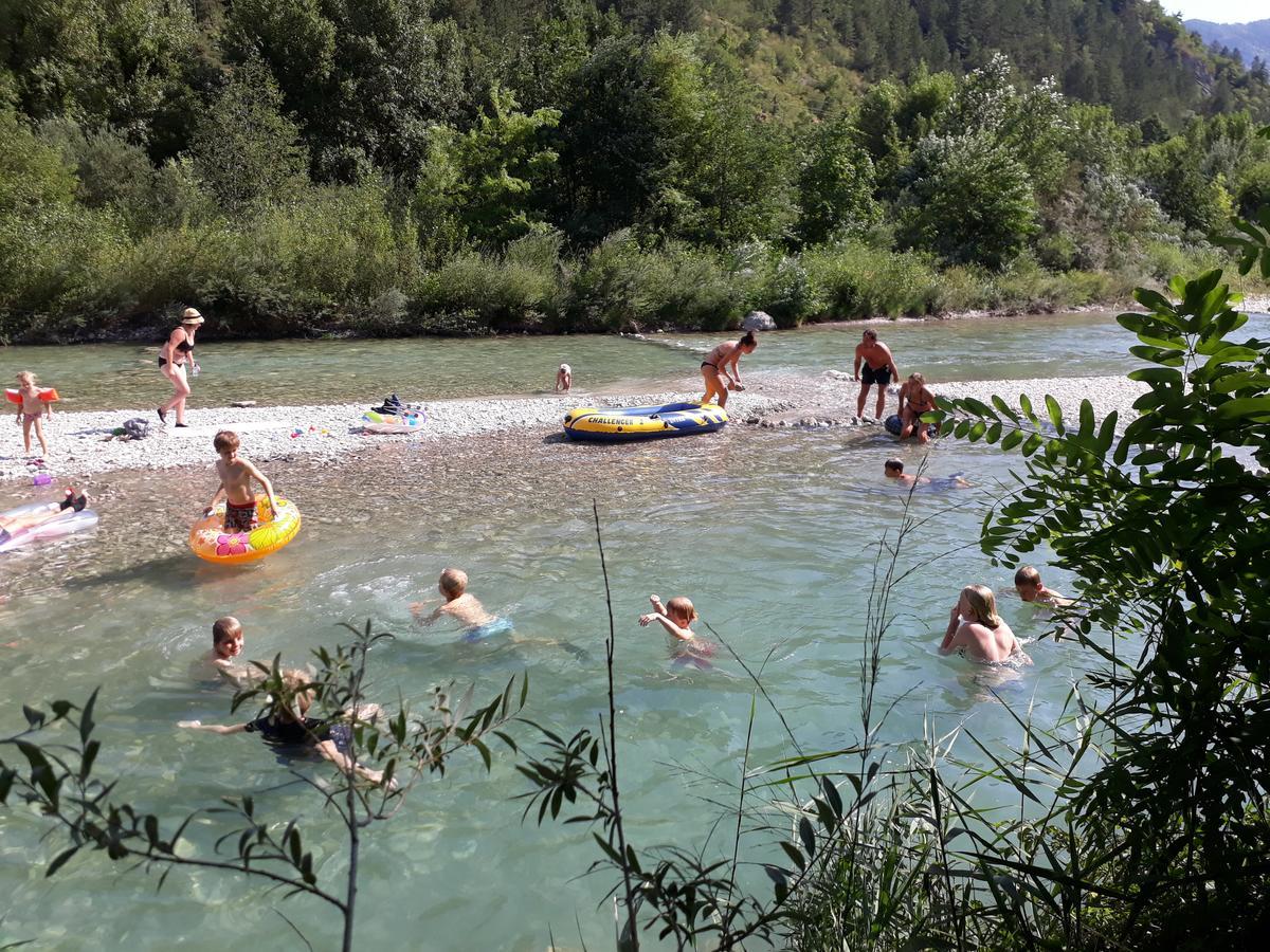 Les Acacias Hotel Vercheny Kültér fotó